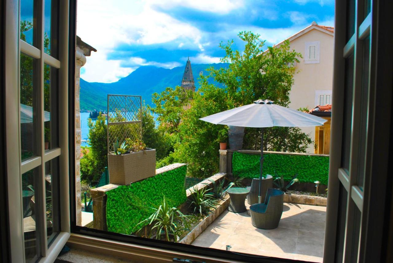 Apartment Mediterraneo Seagull Perast Esterno foto